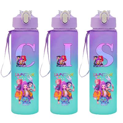 K-Pop Охотники на демонов Градиентные бутылки для воды 750 мл Буквы A-Z Девочка Соломинка Питьевые чашки Портативная Высокая емкость Уличная бутылка для напитков