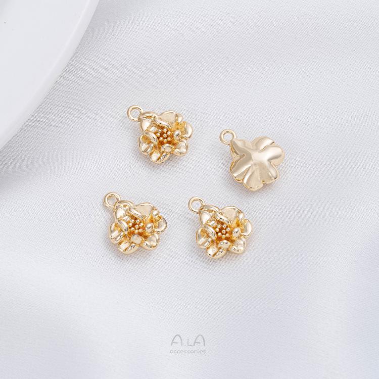 Подвеска-шарм в виде четырехлистного клевера с розой из золота 14 карат с заполнением для DIY-украшений
