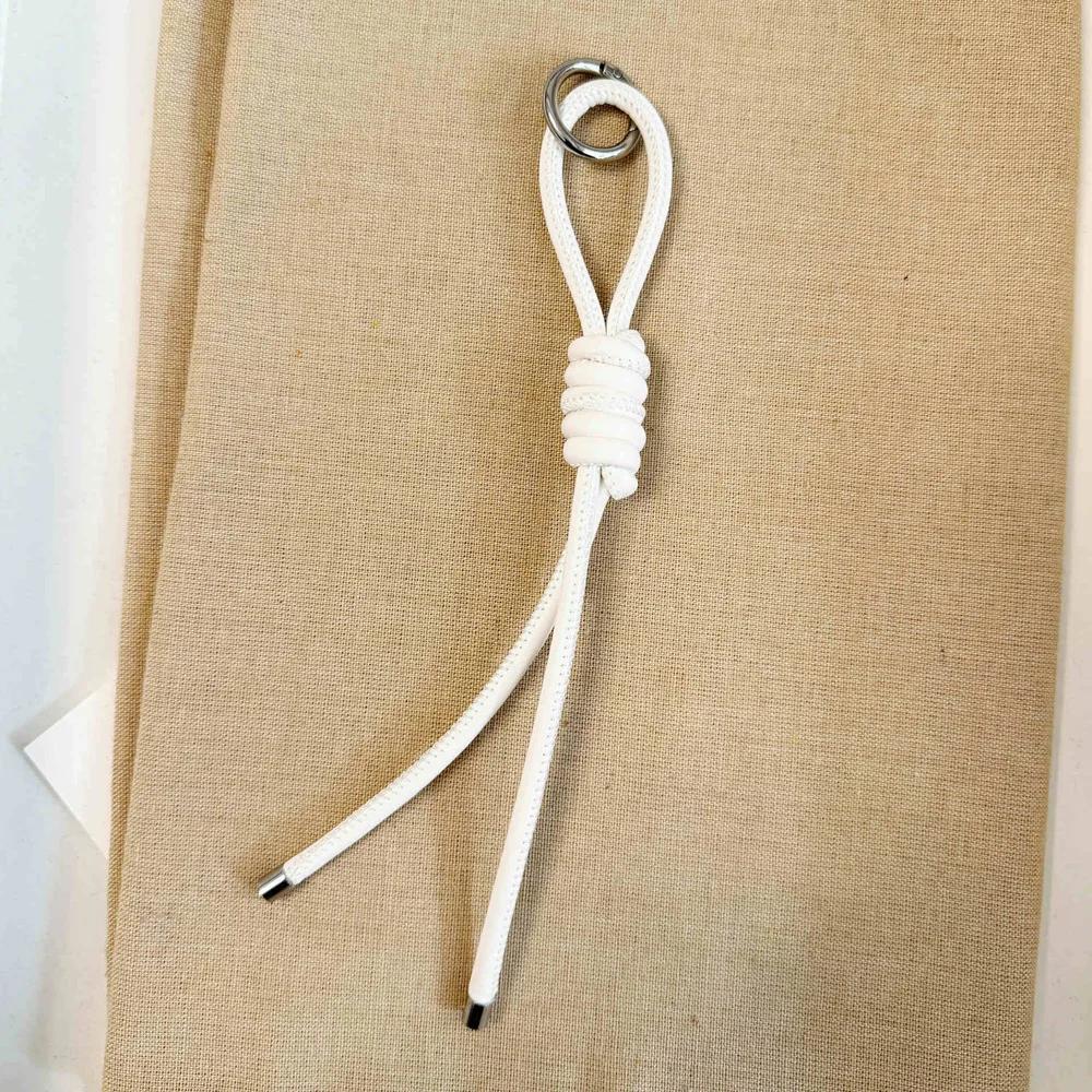 Красивый брелок с узлом из ПУ-шнура, однотонный, толстый, из ПУ-шнура, арт, с кольцом-застежкой, подвески для женской сумочки