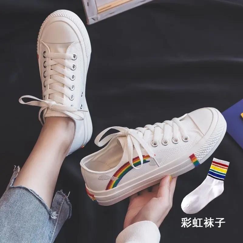 Модные парусиновые туфли для женщин, мода 2024 года, радужная легкая дешевая женская обувь для ходьбы, дизайнерская роскошь, предложение, повседневная рутина, корейская новинка
