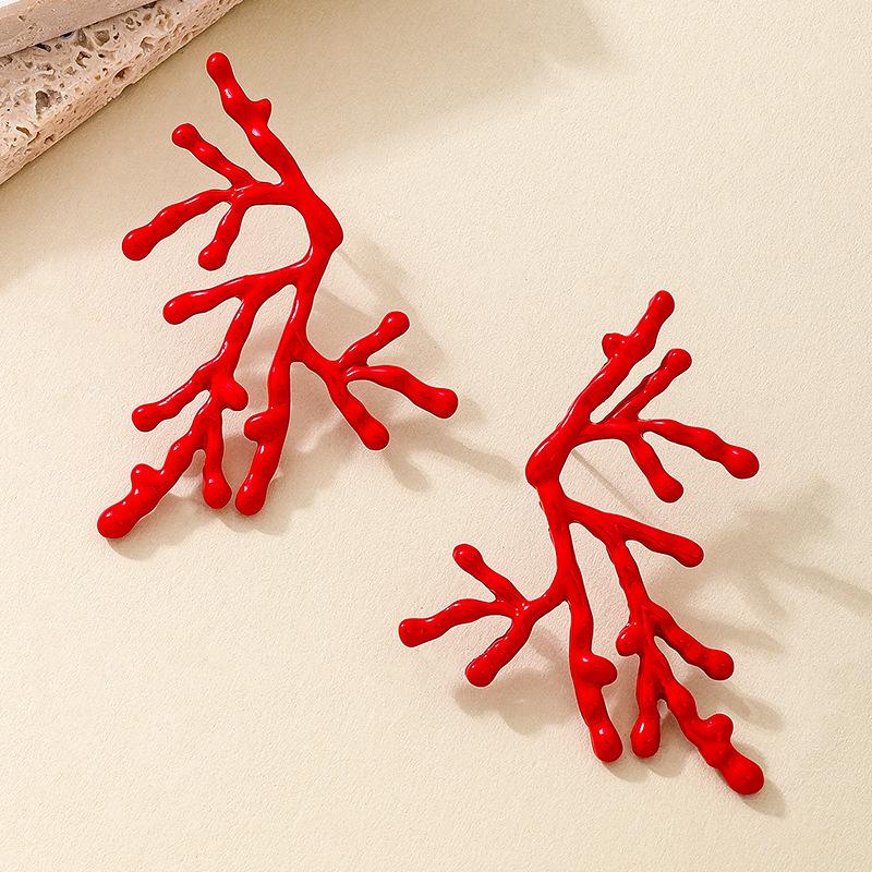 Стильные серьги-пусеты в океанском стиле с коралловым полым узором для женщин, аксессуары для вечеринки, свадьбы, уникальный подарок