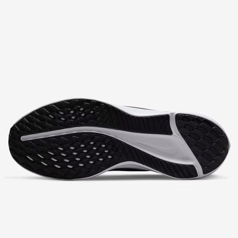Nike Женские беговые кроссовки Quest 5