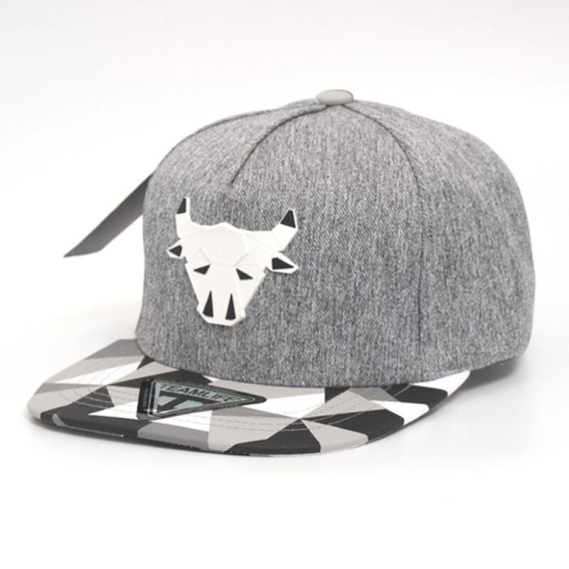 Кепка- snapback Paper Bull Daily для рыбалки и кемпинга