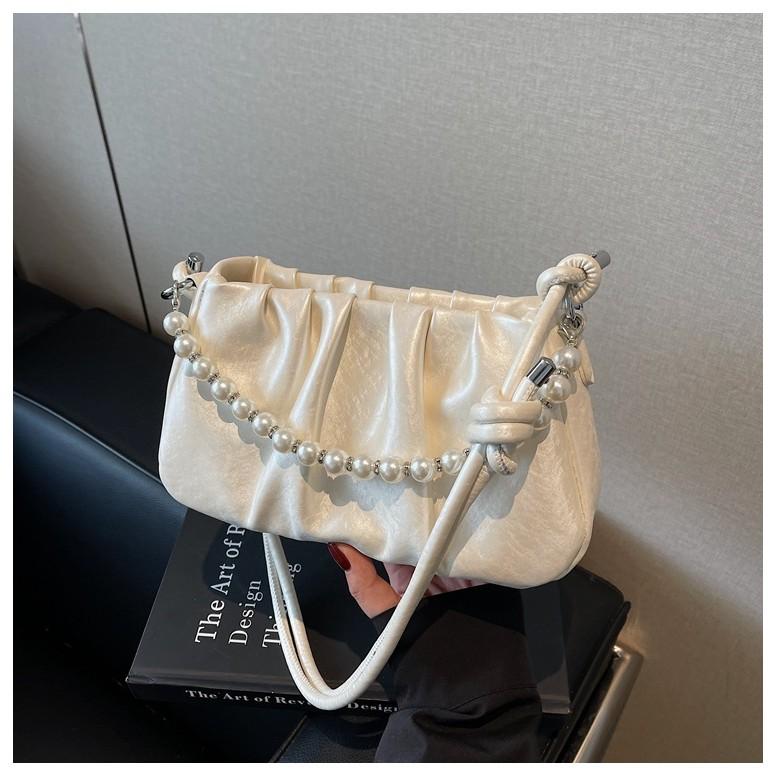 IELGY Spring Summer Fashion Chain Messenger Bag Ladies Pleated Cloud Bag