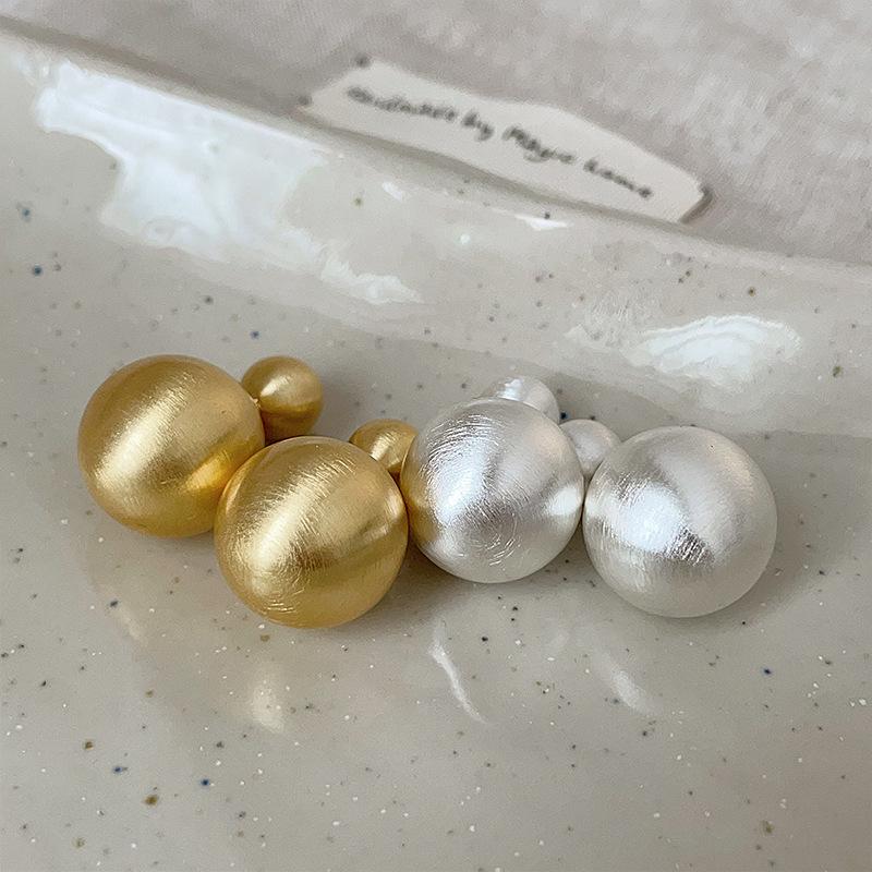 Elegant Delas Metal Ball Stud Earrings: Versatile, High-End Fashion for Women