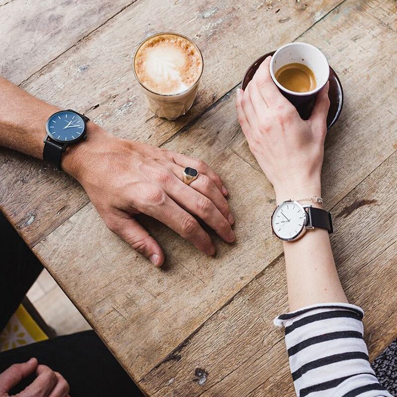 Горячие часы с кожаным ремешком, женские роскошные модные деловые часы, кварцевые часы