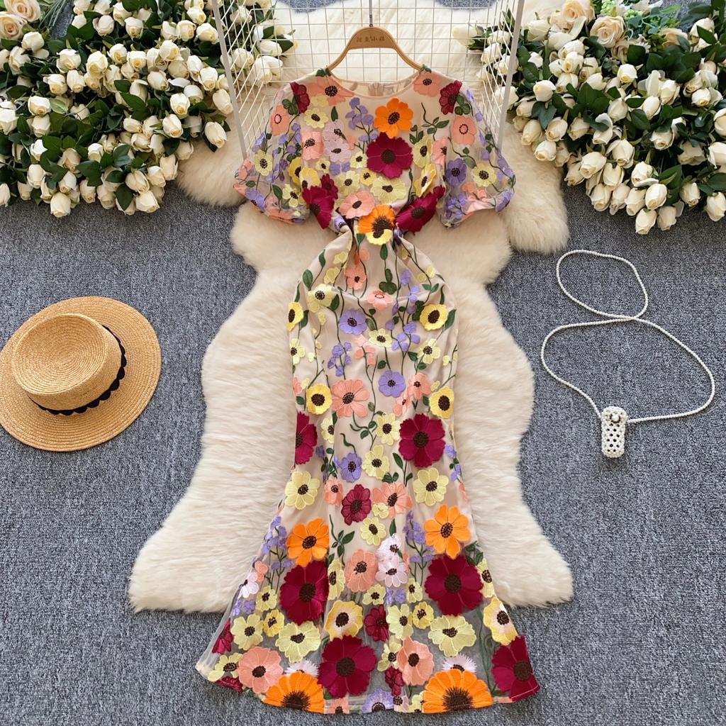 Элегантное цветочное вышитое О-образное платье в стиле винтаж с коротким рукавом и фонариком, шикарное облегающее платье-русалка, французская вечерняя женская одежда для улицы