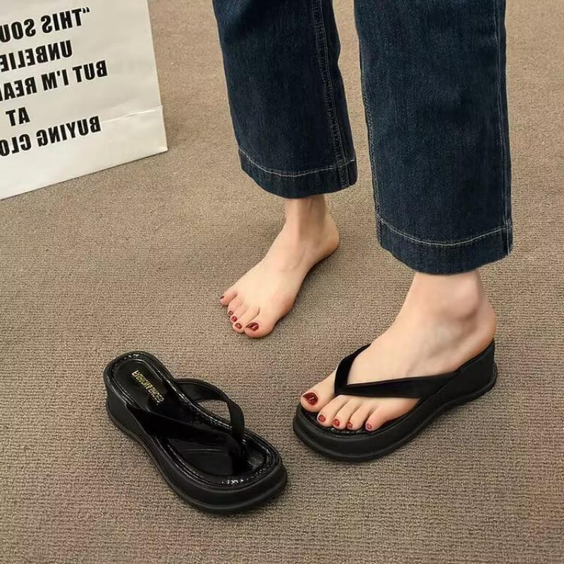 Новые шлепанцы на толстой подошве для лета, модные и элегантные для ношения на улице, в сказочном стиле, на танкетке и крутые сандалии