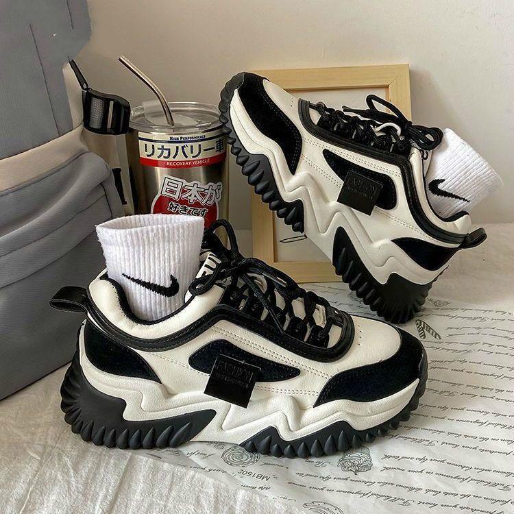 Женские кроссовки «папины кроссовки» на новой платформе-маффин увеличивают рост и делают ноги стройными, модная повседневная спортивная обувь, увеличивающая рост и дышащая