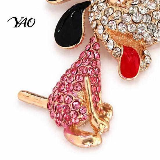 Bag Charm with Lobster Clasp Rhinestone Dog Keychain, Backpack Purse Decoration Keychain Clasp, Golden Plated Puppy Keyring Decorative Pendant