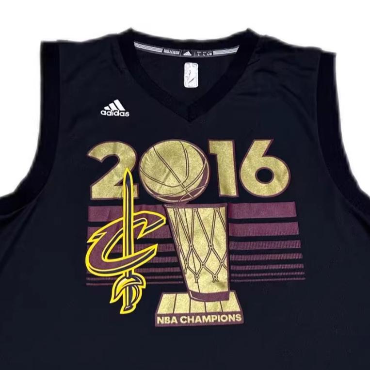 adidas X Коллаборация НБА Cavaliers Kyrie 2 2016 Чемпионат Ограниченная V-образный вырез Модная Мягкая Безрукавная Баскетбольная Джерси 7818A-005-EZQ1515