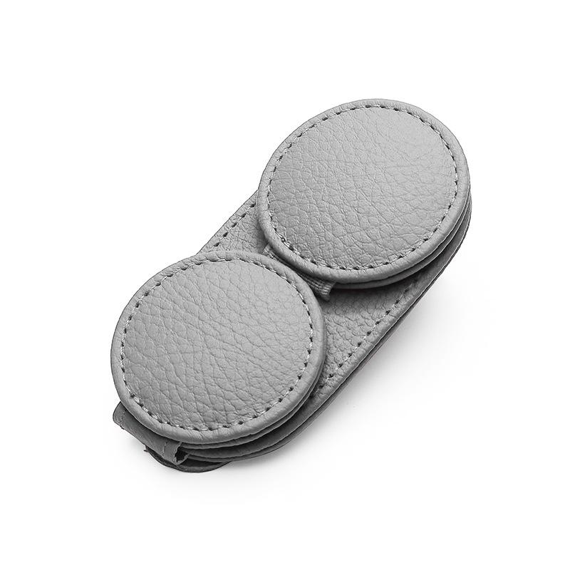 Кожаный держатель для солнцезащитных очков с двумя зажимами, универсальный держатель для карточек и билетов в салоне автомобиля, портативный органайзер для солнцезащитного козырька, автомобильные аксессуары