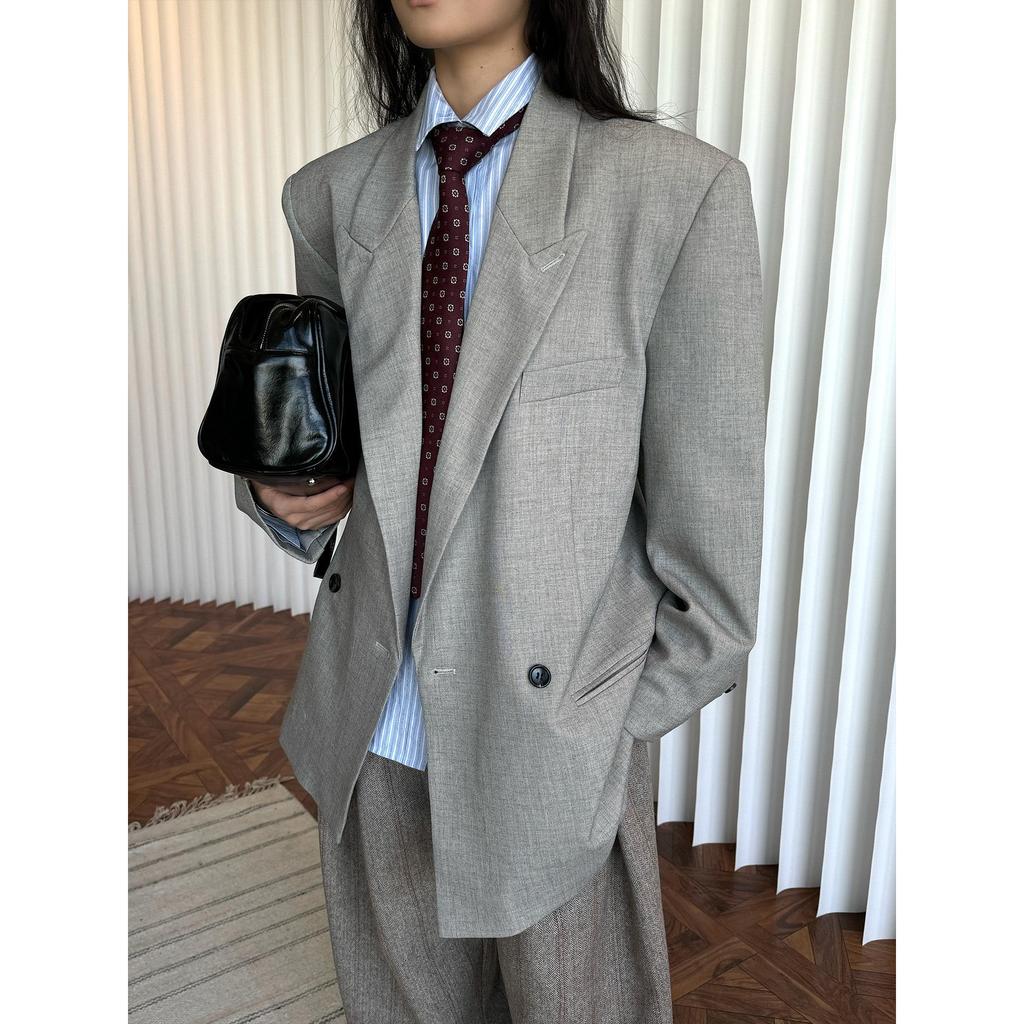 Женский пиджак Louvre Spring Parisian Style с широкими плечами