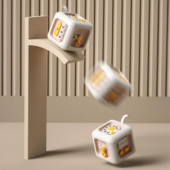 Кубик для развития мелкой моторики для малышей и девочек