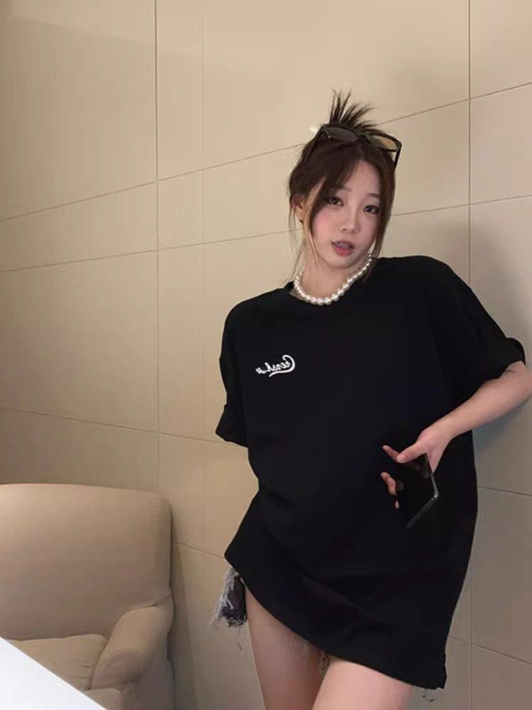 Women's Plus Size Rose Red Loose Cotton T-Shirt - Short Sleeve, Medium-Long, Casual Fit, Coverage for Comfort