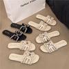 Cool Slippers Women's Outer Wear 2025 Summer New Flat-bottomed Niche Pearl Seaside One-word Slippers