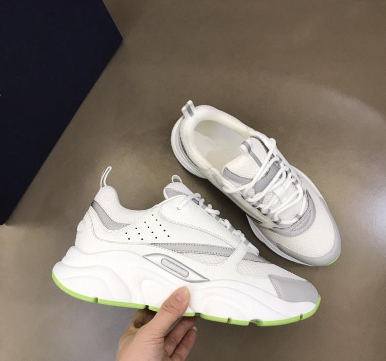 European Station B22 Sports Shoes Fashionable Comfortable Lightweight Casual Shoes Thick Soled Night Light Dad Shoes Running Shoes Fashionable Trend