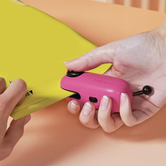 Mini Heat Sealing Machine USB Charging Sealer Food Clip Small Storage Bag Sealer Magnetic Bottom Kitchen Gadgets