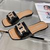 Модные тапочки женские летние нескользящие пляжные туфли новая квадратная пряжка плоская подошва шлепанцы повседневные крутые универсальные