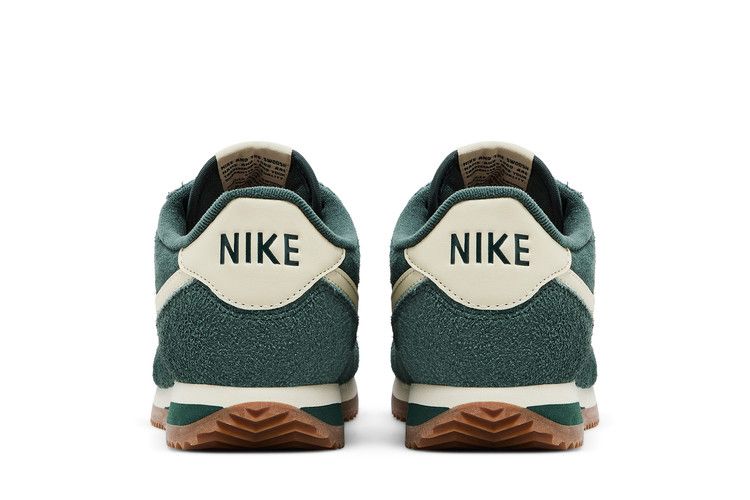 Женские кроссовки Nike Cortez Vintage Винтажный зеленый с gum sole (Женский) Винтажный зеленый/Камедь средне-коричневого цвета/Муслин
