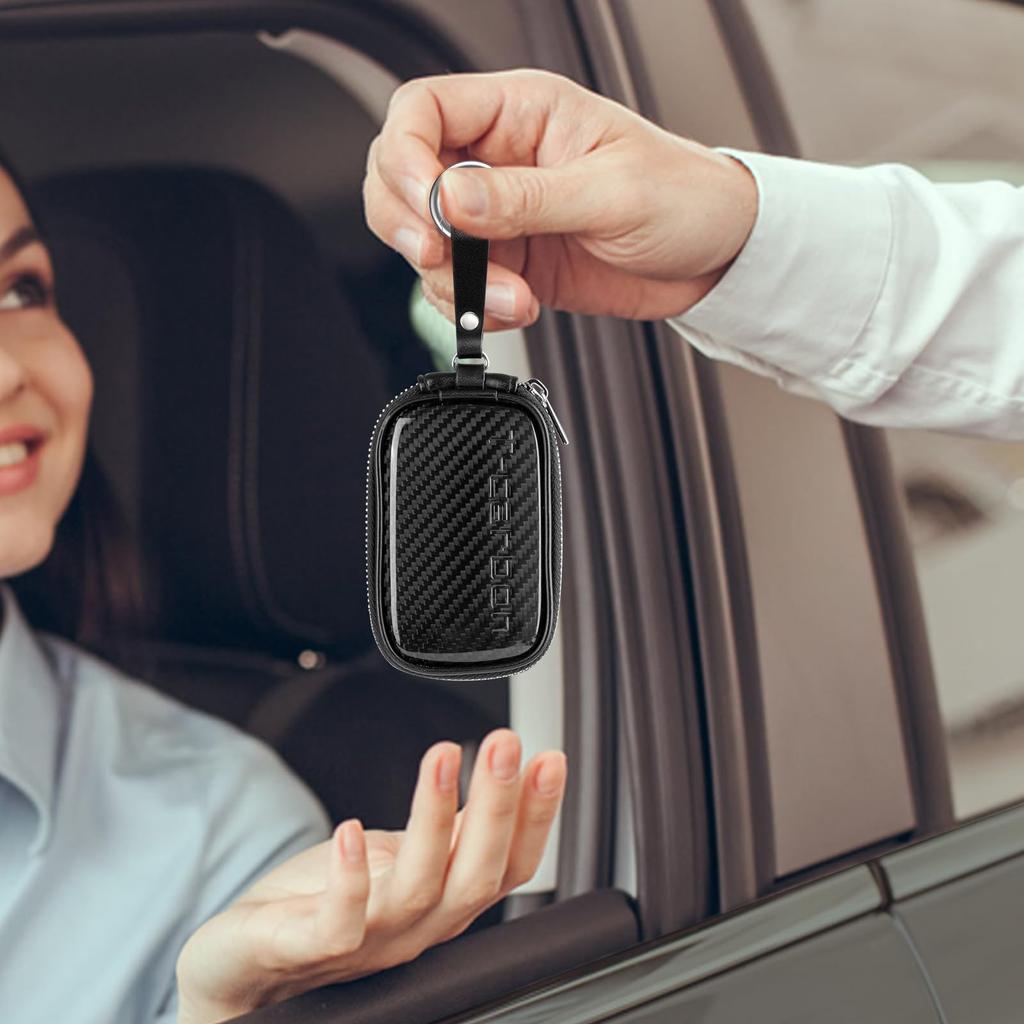 Relay Attack Prevention Smart Key Case Made of Real Carbon Radio Wave Blocking Key Case Radio Wave Blocking Box for Relay Attack Prevention Car Theft