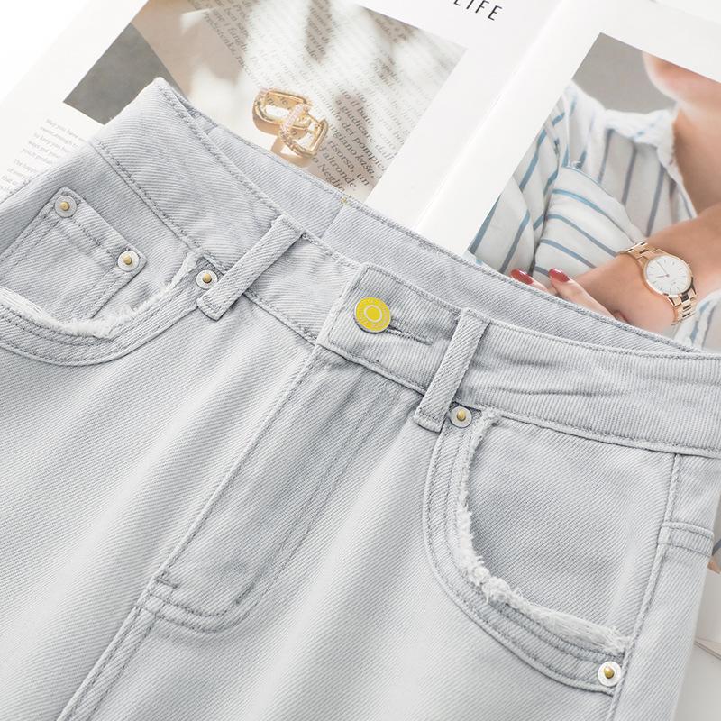 Женские джинсы 2025 года светло-серого цвета с высокой посадкой, облегающие, свободного кроя, с вариантами узких и широких штанин для весны/лета.