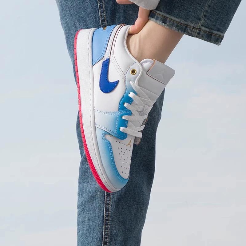 Детские кроссовки Air Jordan 1 Low SE GS Blue Gradient White Game-Royal University-Blue FN8895-141