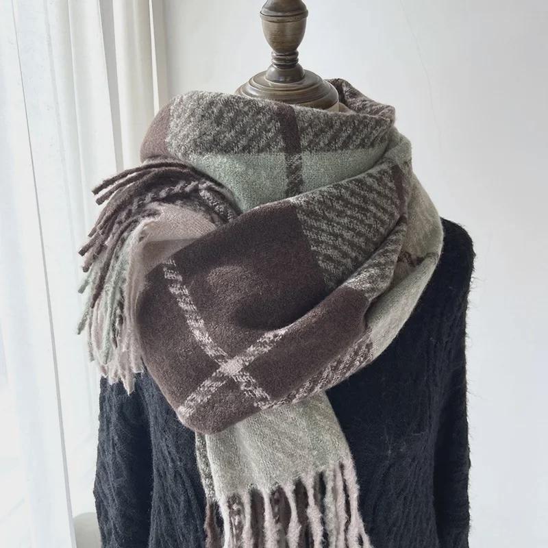Korean Style Plaid Cashmere-Like Tassel Scarf for Women - Warm, Thick, and Ideal for Autumn and Winter