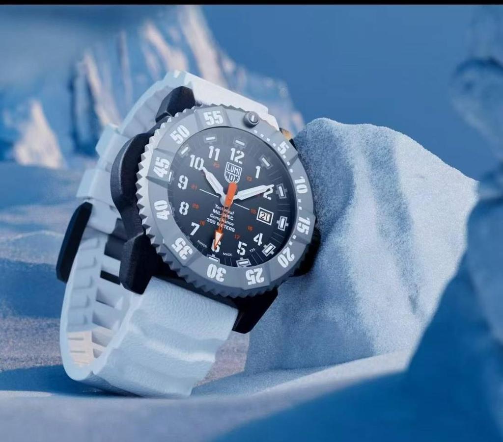 Luminox MIL SPEC 3350 Series Diver Sapphire Military Watch XL.3359.SET