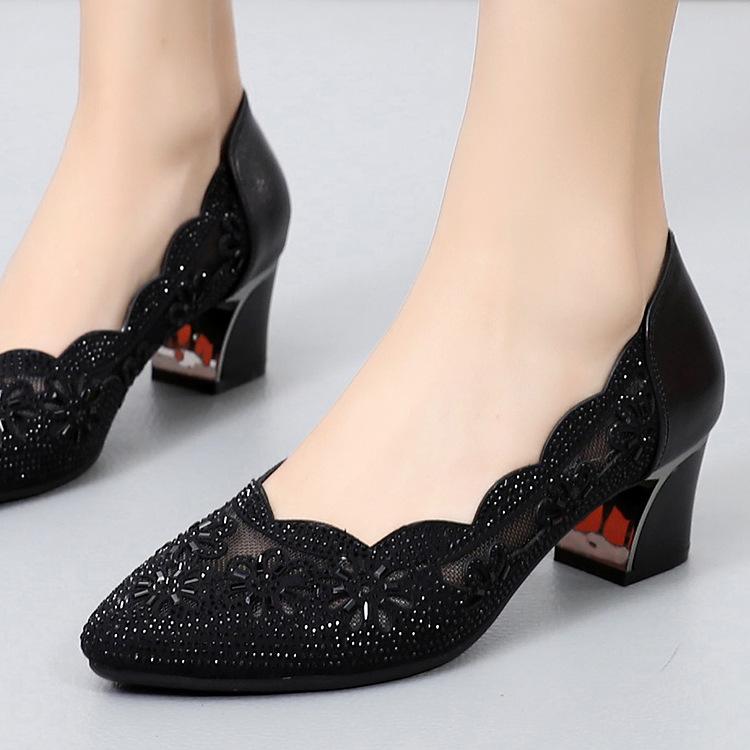 Женские остроносые и воздушные дышащие босоножки с сетчатой отделкой из стразов, одинарные туфли, модные и многофункциональные туфли на высоком каблуке