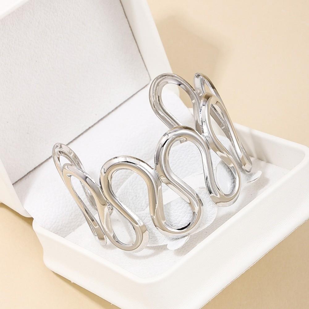 Metal Hollow-out Irregular Wide Bracelet Wave Opening Retro Hand Ring Gift