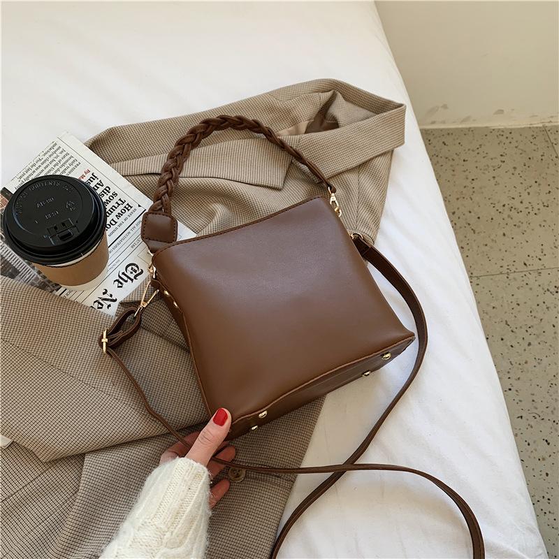 Премиальная текстурная сумка-ведро женская лето 2025 новая мода универсальная сумка через плечо нишевый дизайн сумка-мессенджер