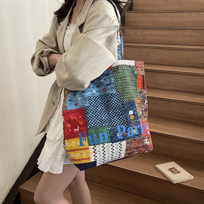 Small Fresh Floral Shoulder Bag Bag, New Casual Tote Bag, Versatile Underarm Bag, Commuter Bag.