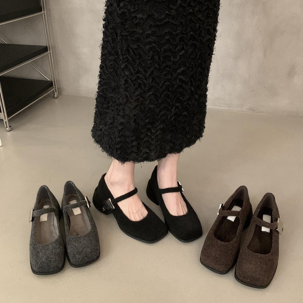 French Velvet Thick Heel Single Shoes Women's Autumn and Winter New One-word Buckle with Retro Square Head Light Mouth Mary Jane Shoes