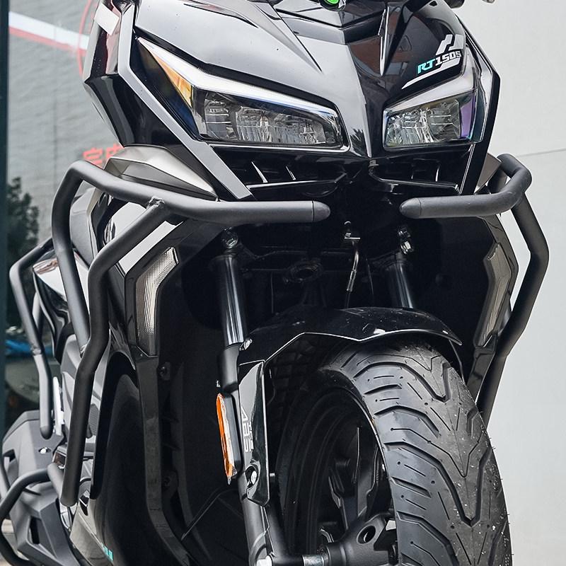 Комплект переднего бампера и защиты выхлопной трубы Saic Motor RT150S