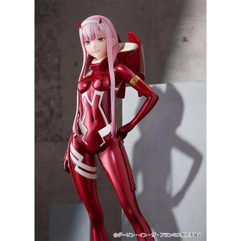 Darling in the FranXX Zero Two 1/7 02 Battle Suit Standing Action Figure 23CM Anime Posture Scene Model Toy Gift Collection PVC