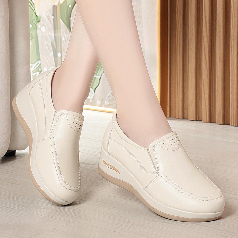 Spring and Autumn New Soft-soled Shoes, Casual Leather Shoes, Comfortable Single Shoes, Wedge Heels, Ladies' Platform Shoes