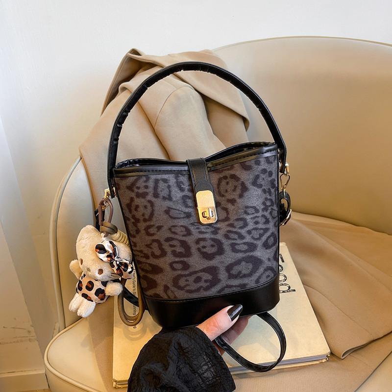 Trendy Black And Brown Color Block Bucket Bag Stylish Casual Design For Women