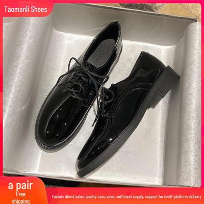 Женские черные мокасины на шнуровке в британском стиле из натуральной кожи — мягкая плоская подошва, коллекция осень 2024 г.