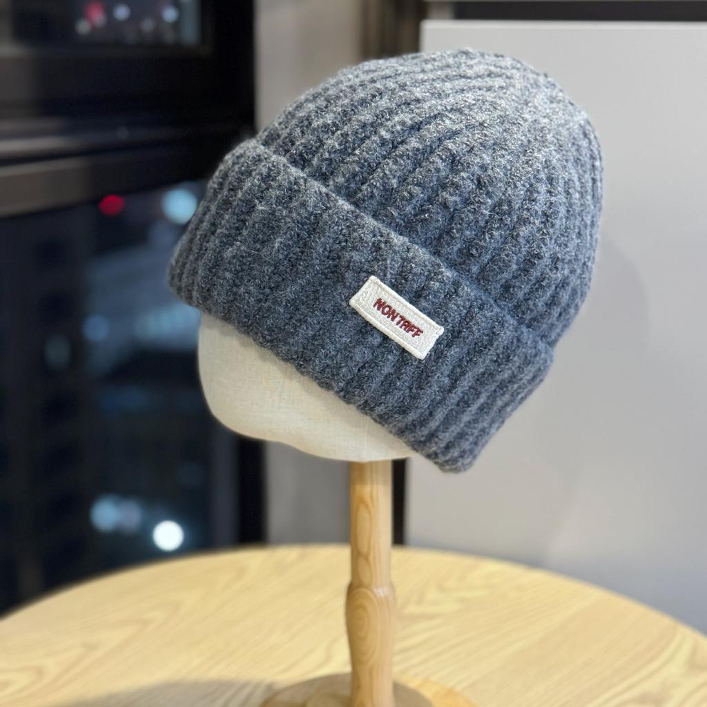 Новая простая шерстяная шапка с буквенной нашивкой для женщин, модная осенью и зимой, универсальная, повседневная, для путешествий на открытом воздухе, теплая шапка-пуловер