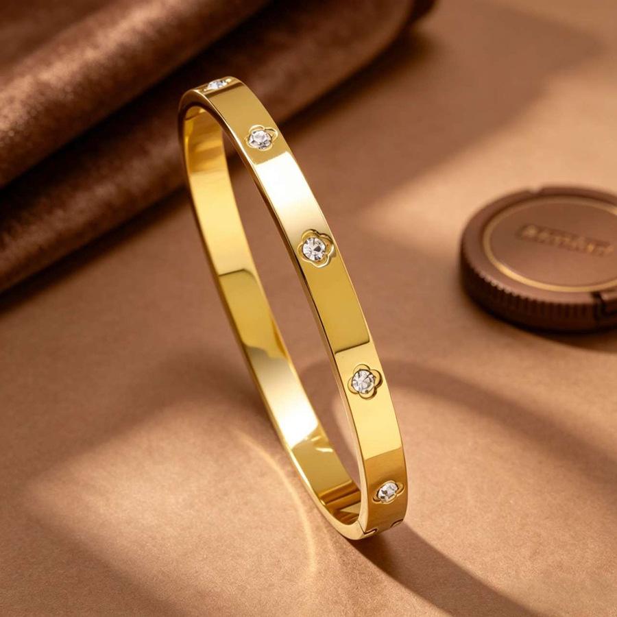 European Light Luxury Diamond Four-Leaf Clover 18K Gold-Plated Titanium Steel Bracelet Set