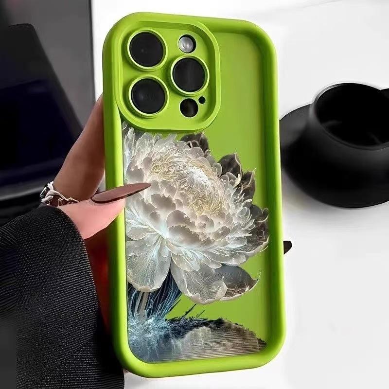 Creative snow lotus flower case for Apple iPhone 15 Pro, iPhone 16 Pro, beautiful design, new style, 14mm drop-proof, 13mm soft.