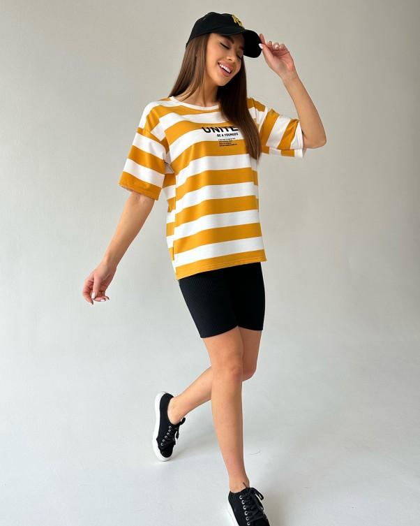 Полосатая футболка с надписью ISSA Plus