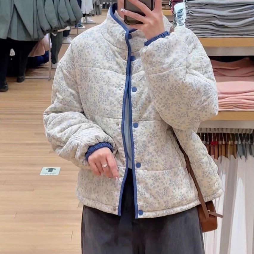 Зимняя корейская хлопковая куртка с цветочным принтом для женщин - Короткая, со стойкой, свободная, толстая, универсальная и теплая.