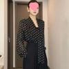 Женский топ в французском стиле с широкими рукавами в горошек: Мода Весна/Осень, Нишевый Дизайн, Элегантный и Универсальный.