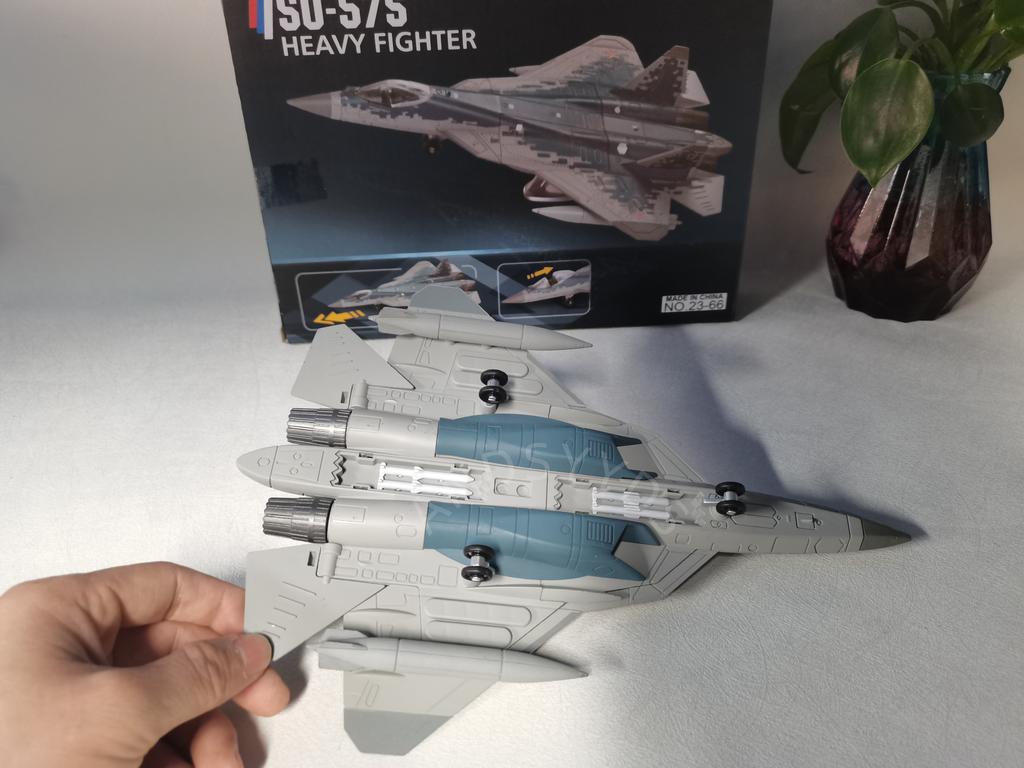 Модель истребителя СУ-57 в масштабе 1/100, литой самолет из АБС-пластика, модель самолета Су-57, игрушка для коллекции, современные развивающие игрушки, сборка