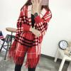 Свитер новый женский плащ свободный клетчатый толстый теплый классический верхний наряд вязаная летучая мышь рубашка с кисточками шаль жакет
