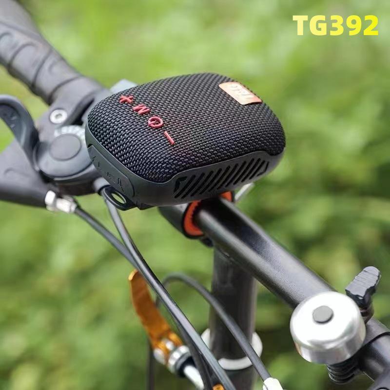 TG392 Уличный TWS Bluetooth-динамик с креплением для велосипеда и слотом для карты.