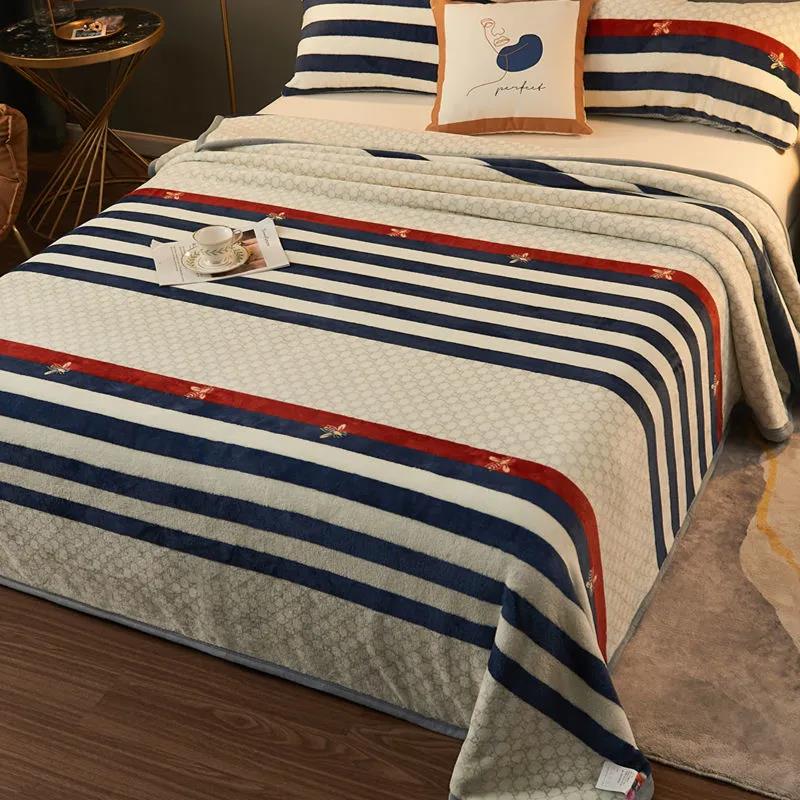 Зимние толстые двухслойные одеяла, теплое одеяло с ворсом для спальни, бархатное двухслойное одеяло, пододеяльник для общежития, одеяло