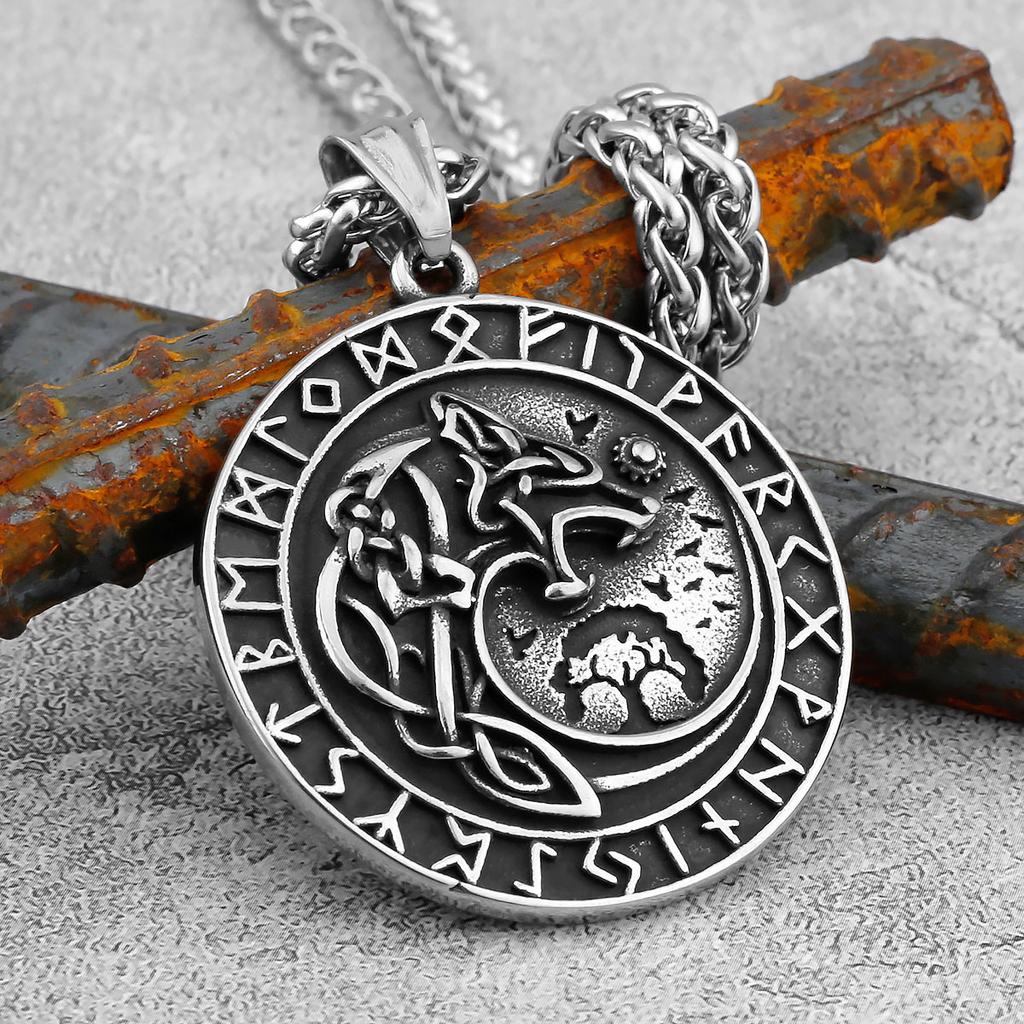 Norse Mythology Viking Wolf Necklaces Men Stainless Steel Viking Runes Vegvisir Amulet Pendant Scandinavian Vintage Male Jewelry